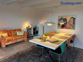 Unique vacation home with ocean views close to the beach - Image 2