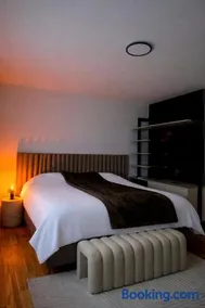 Castle Gate Apartment Graz - Image 2