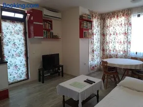 White home-apartament - Image 2