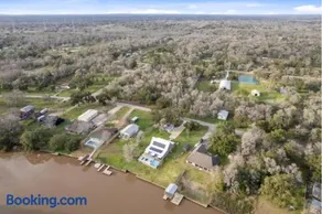 The San Bernard River House - Image 2