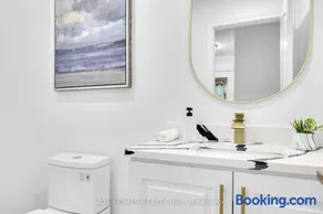 Cozy Private Basement Suite East Windsor - Image 2