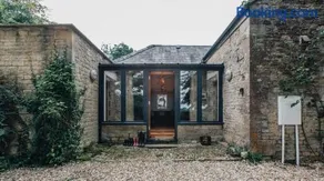 The Little House Luxury Cotswolds Stunning Views - Image 3