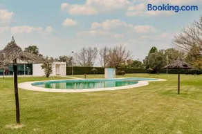 Deluxe Sea View Pool Villa - Image 1