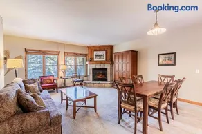 Riverbend Lodge 120 by Great Western Lodging - Image 1