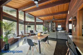 Mid-century Cabin Hideaway - Hot Tub & Fire Pit - Image 1