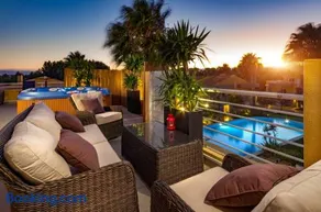 Penthouse Duplex Rooftop Jacuzzi 4 Rooms 6 beds 8 Persons - Image 1