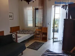 Apartments Colic - Image 4
