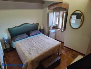 Sassolina house bike - Image 3