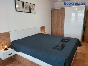 Riverview apartment - Image 3