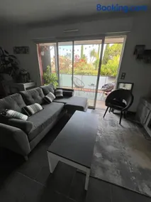 Appartement ds résidence avec piscine Mauguio Carnon - Image 3