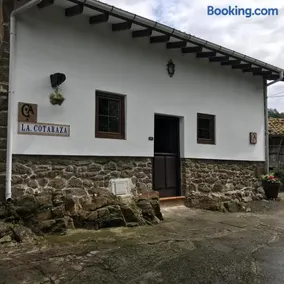 LA COTARAXA - Image 1
