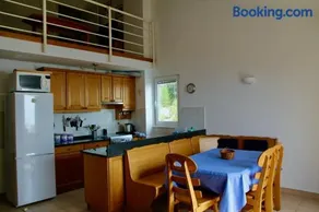 Spectacular sea views, garage, bike storage - Image 3