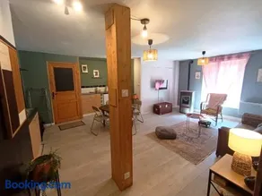 Appartement cosy tout équipé centre d'Olliergues - Image 3
