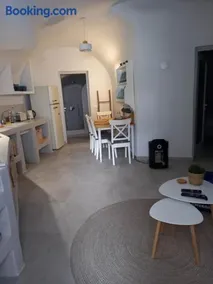 Cueva House - Image 2