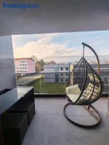 Apartmán s výhľadom na Martinské hole v industriálnom štýle - Image 2