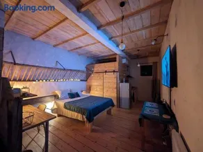 Logement - Studio indépendant à Pérouges - Image 1