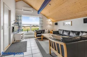 Holiday Home With Pool, Spa & Sauna Sj-942 - Image 4