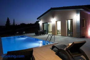 Nema Villas - Image 1