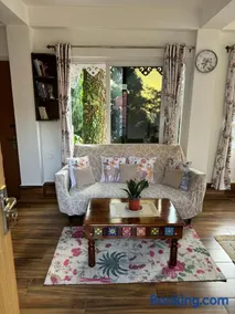 11 Monteviot: Luxury homestay overlooking a tea estate - Image 2