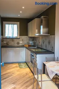 I Gelsi di San Bernardino Apartment - Image 1