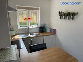 Overton Annexe - Image 2