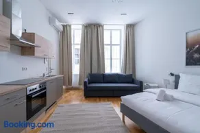 Stylish studio with air con & free parking - Image 2