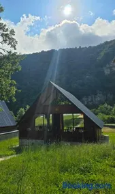 Kinchkha cottage Fshuqebi - კინჩხის კოტეჯი ფშუქები - Image 2