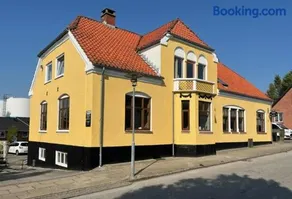 Folsted - Værelse 103 med eget badeværelse og fri parkering - Image 2