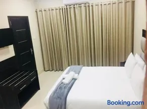 33onBazley Hotel - Image 4
