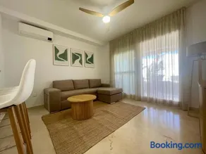 Beachside Vacation Apartment in Casares Playa - Image 2