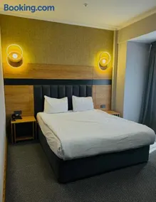 Golden Palace Hotel - Image 3