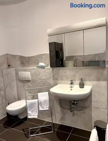 Studio Magnolien Apartment - Image 2