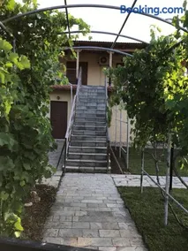 Villa to rent near the beach - Image 1