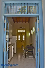Chris House - Image 2