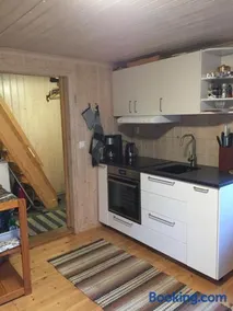 Stuga vid viltåker nära norska gränsen - Image 2