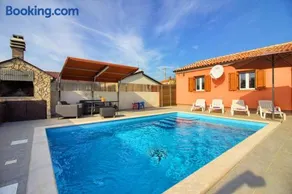 Cozy villa Loborika with private pool near Pula - Image 3