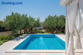 Beachfront villa Mihovil with direct beach access - Image 4