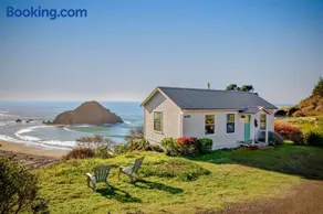 Greenwood Beach Cottage - Image 1