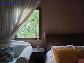 Ground floor Apt with a garden view - Image 3