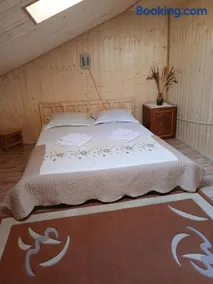 Pensiune Colina Farm - Image 1
