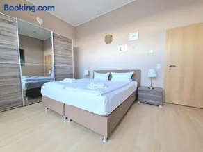 Bella Vita - Image 2