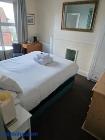 Winston House Guesthouse - Image 3