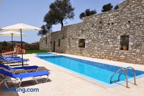 Villa Leonidas just enjoy your holidays - Image 1