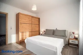 Dimitris House - Image 2