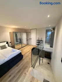 Schönes City Design Apartment I Boxspring I P I Smart I Wasch I 200m Bahnhof - Image 2