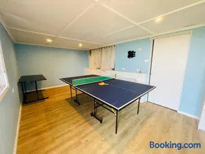 Ocean-View Retreat for Family Getaways Wollongong - Image 2