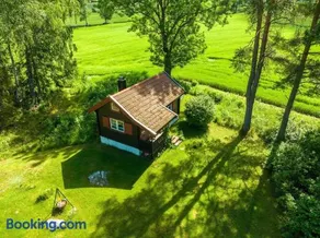 Koselig hytte på eget tun med varmtvanns utedusj - Image 2