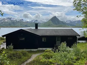Lofoten MidnightSun Lodge - Image 1