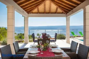 Beachfront Apartments Lara - Image 3