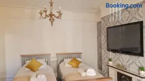 Fairoak Lodge - Image 2
